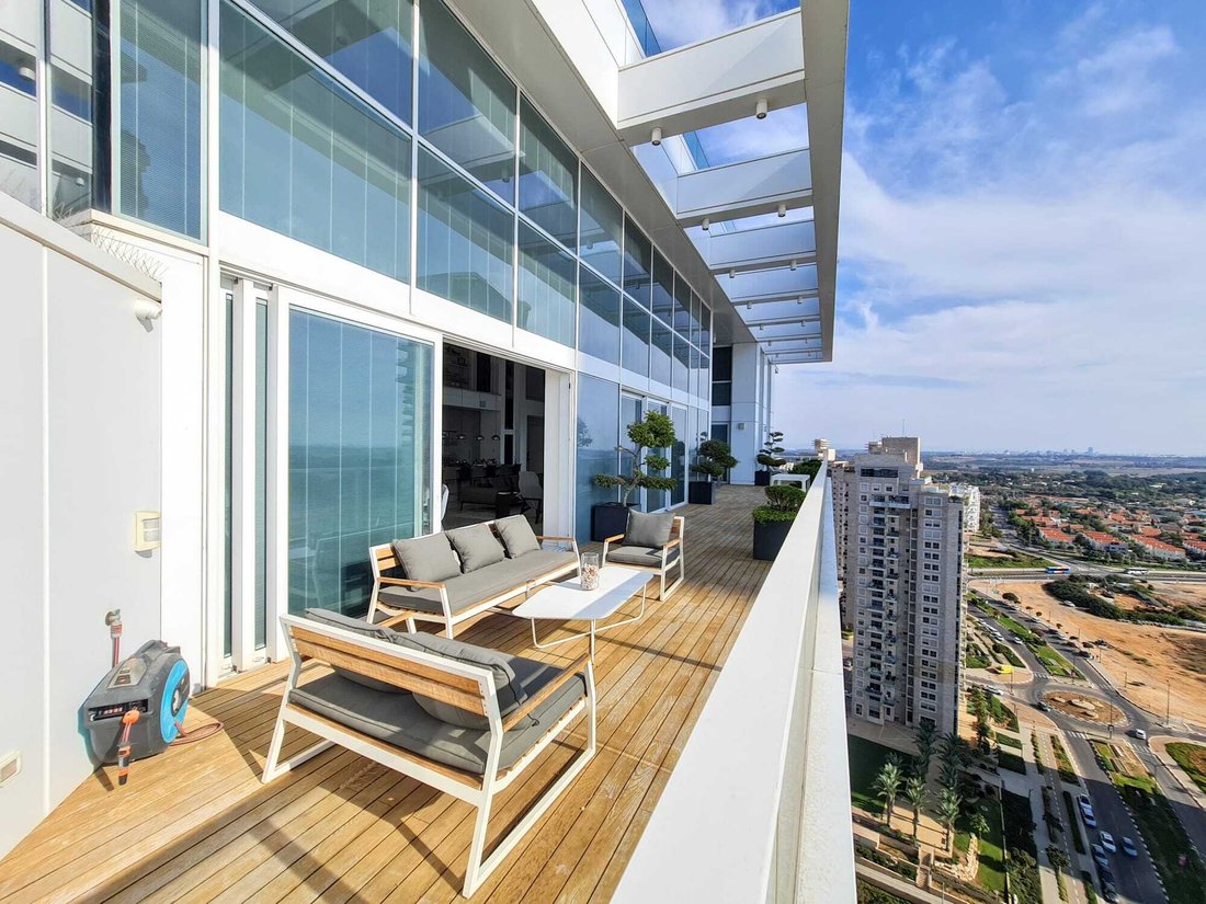 Penthouse in Netanya, Center District, Israel 3 - 12446699