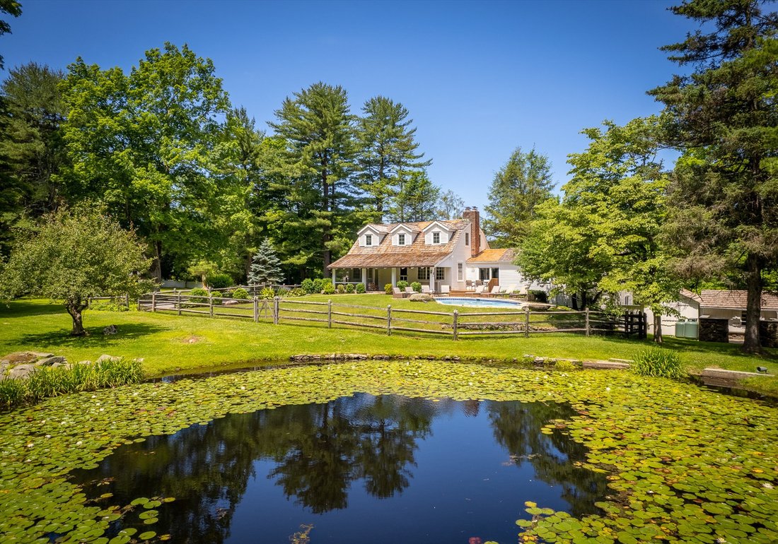 4 Bedroom 19th Century Farmhouse With A In Pound Ridge New York