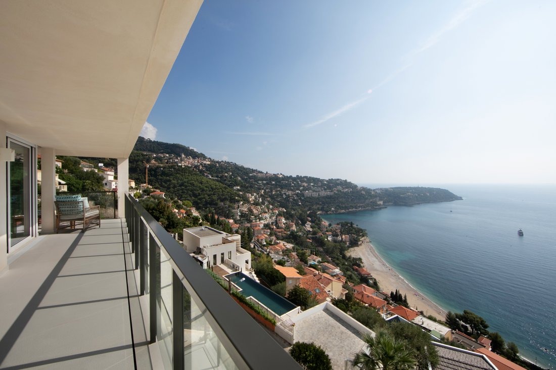 Villa in Roquebrune-Cap-Martin, Provence-Alpes-Côte d'Azur, France 5 - 12449132