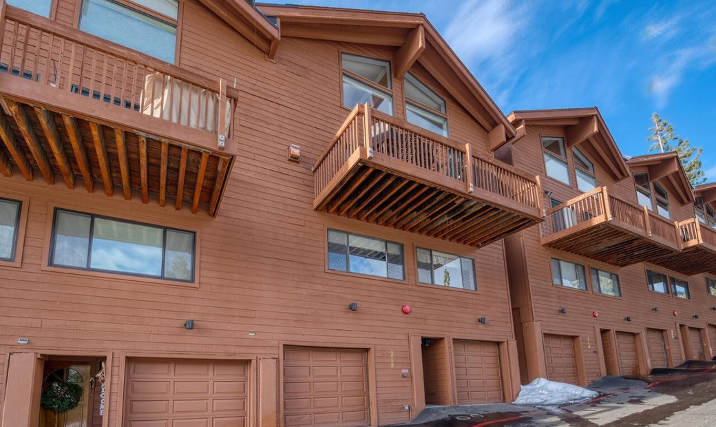 Remodeled View Condo In Incline Village, Nevada, United States For Sale