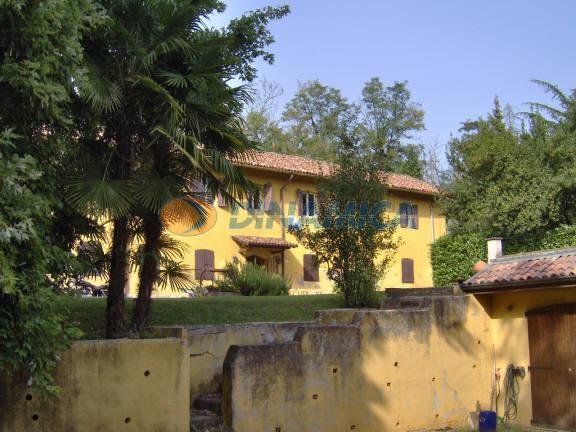 House in Tregasio, Lombardy, Italy 5 - 12450504
