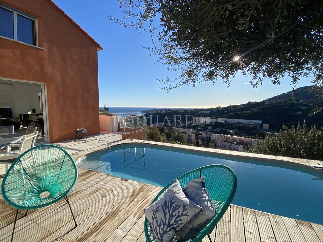 Maison à Menton, Provence-Alpes-Côte d'Azur, France 1 - 12451075