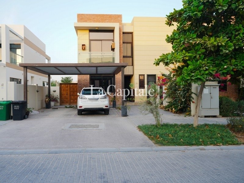 Villa à Dubaï, Dubaï, Émirats arabes unis 1 - 12449667