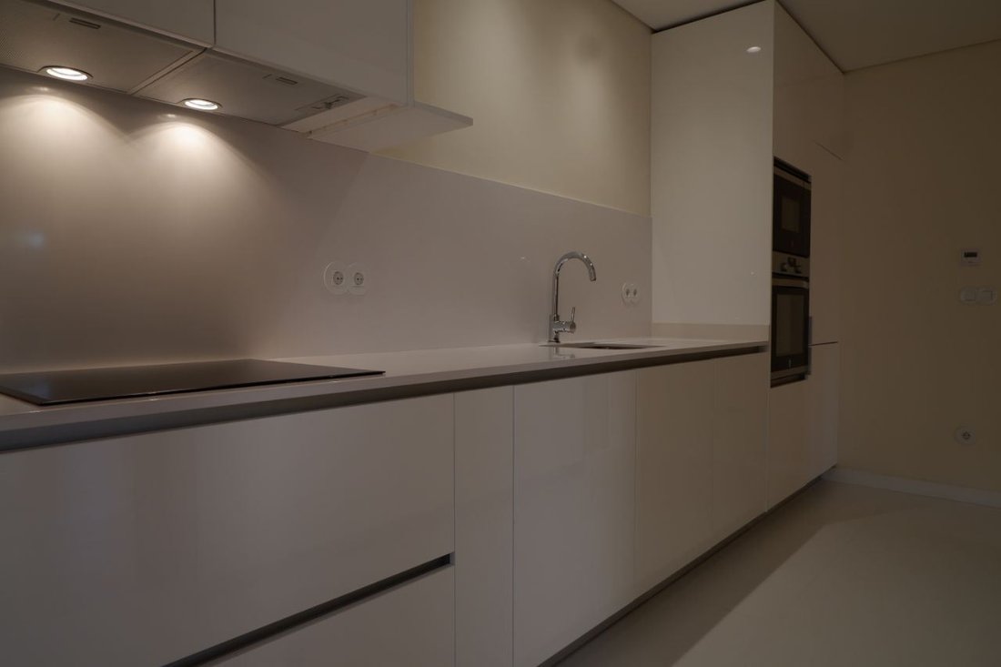 Apartment in Lordelo do Ouro e Massarelos, Porto District, Portugal 4 - 12452602
