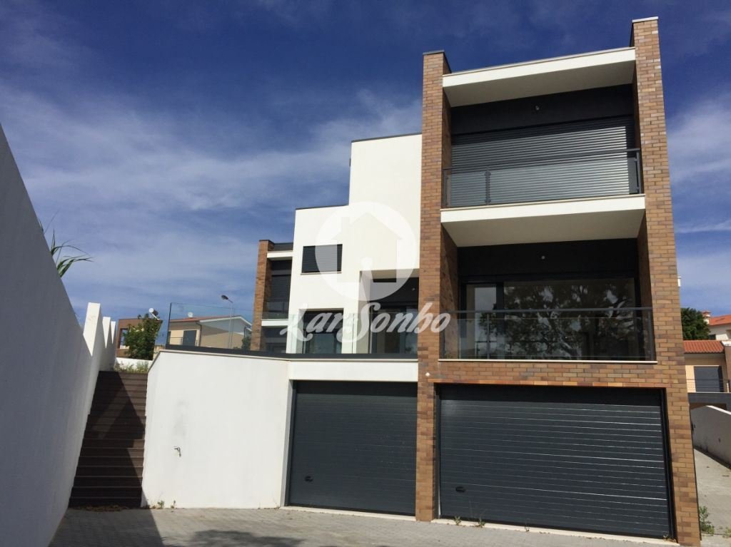 Coimbra Villa In Coimbra, Coimbra District, Portugal For Sale (12451396)
