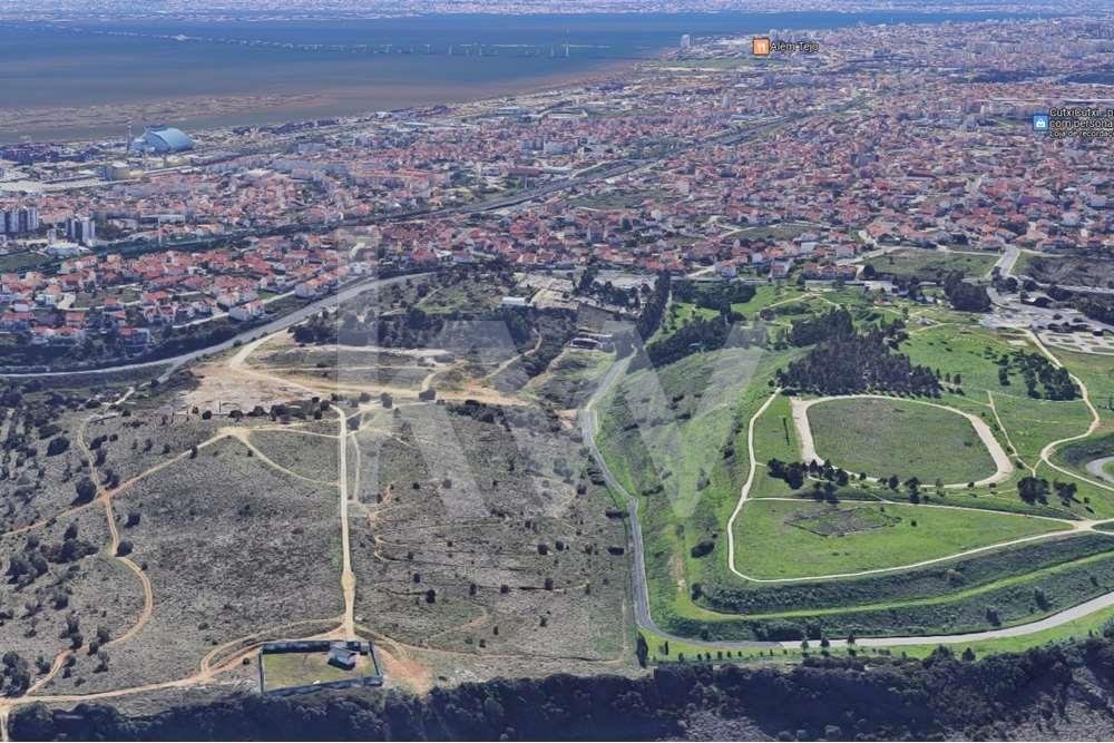 Terrain à Santa Iria de Azóia, Lisbonne, Portugal 1 - 12455052