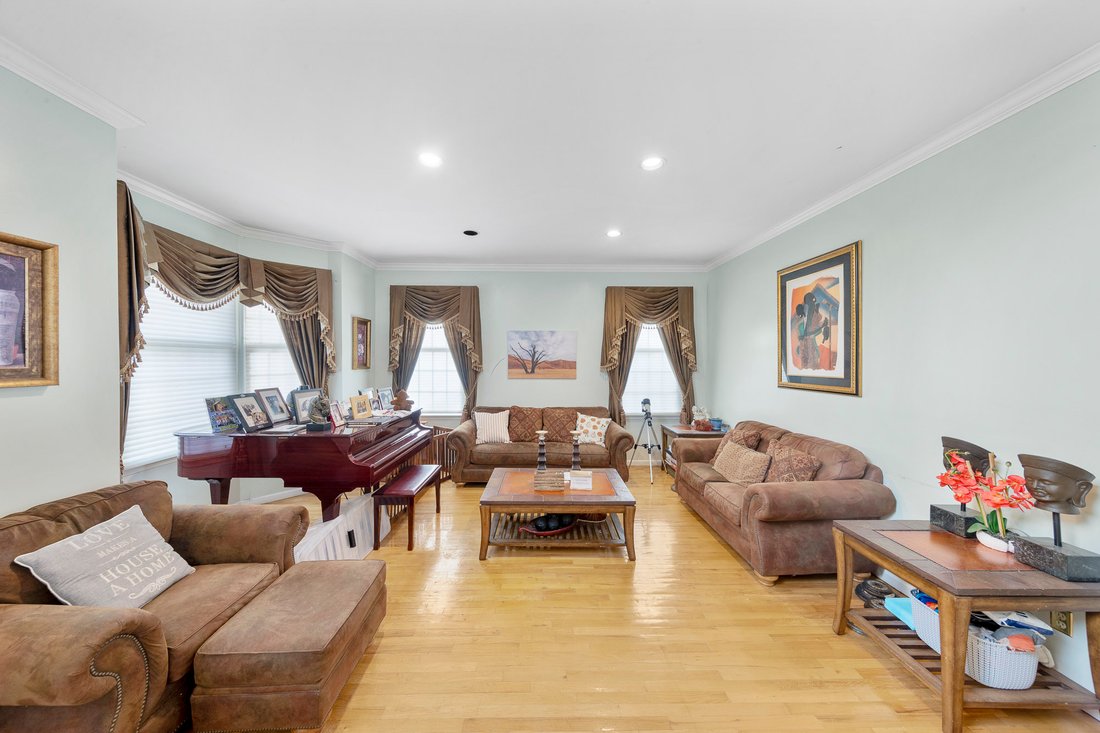 Private Fairway Development In Emerson, New Jersey, United States For Sale (12454262)