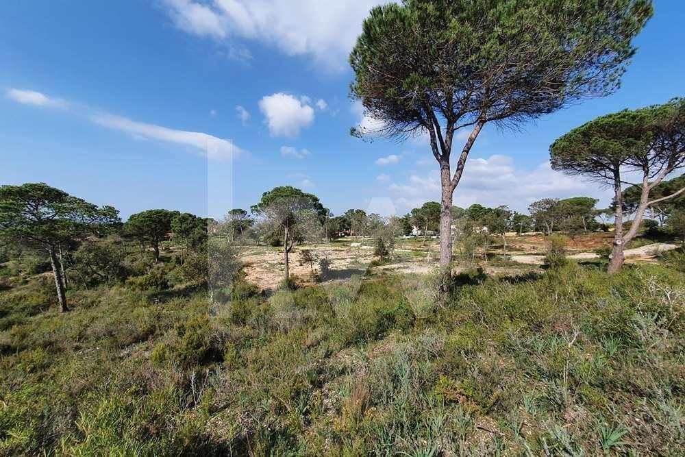 Land for sale in Sesimbra, Portugal — €2,125,000