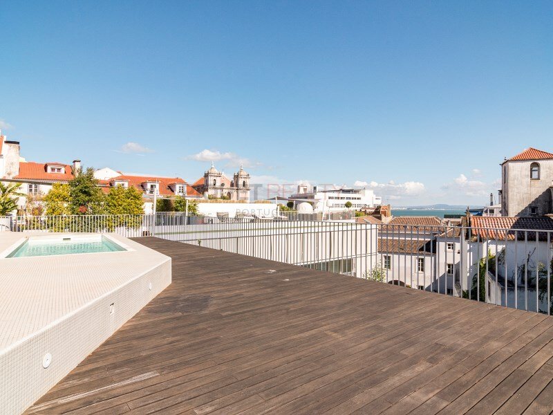Penthouse With Rooftoop And Private Pool, Lisbon In Lisbon, Lisbon