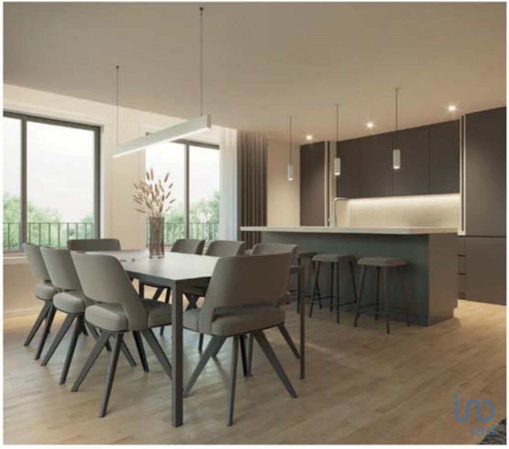 Porto Apartment In Porto, Porto District, Portugal For Sale (12456201)