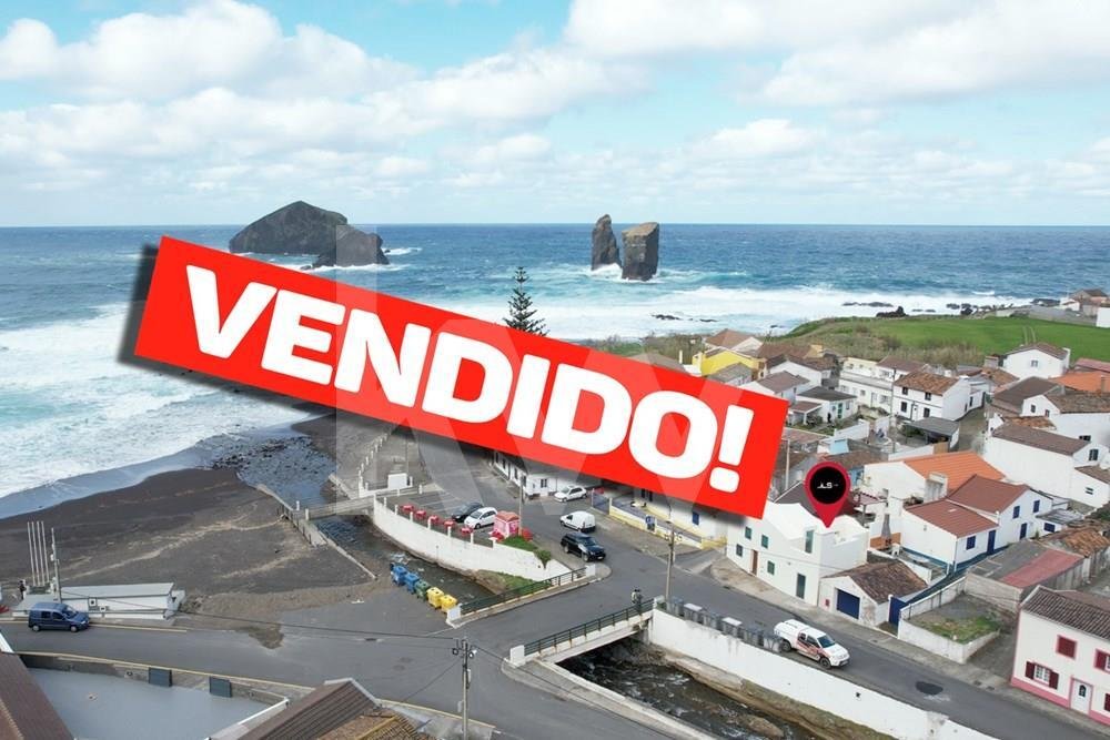 Maison à Mosteiros, Açores, Portugal 1 - 12456452