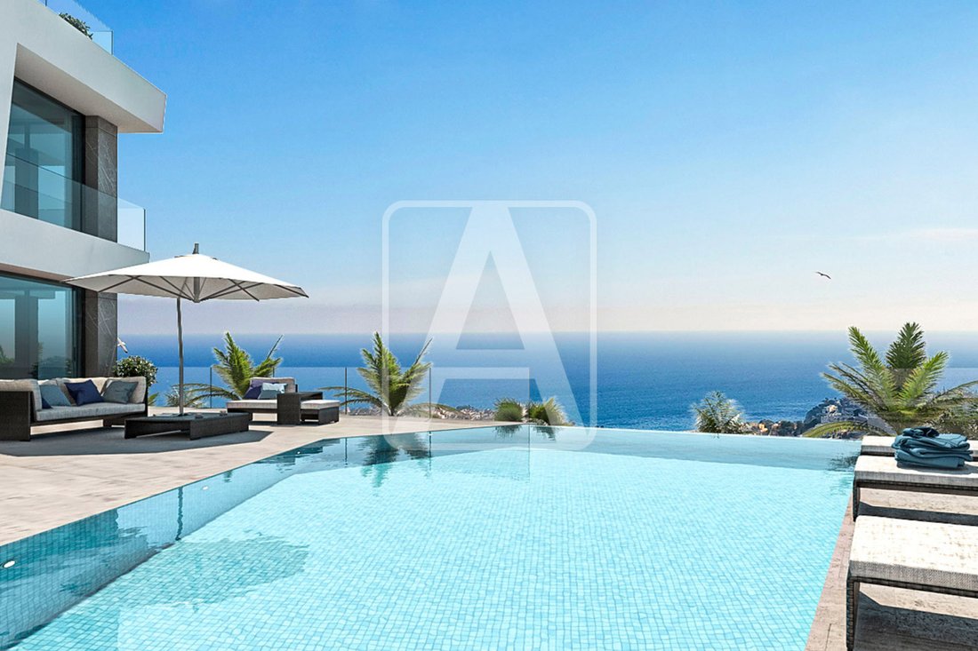 Villa in Calp / Calpe, Valencian Community, Spain 1 - 12455395