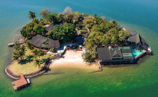 Villa in Praia da Ribeira, State of Rio de Janeiro, Brazil 1