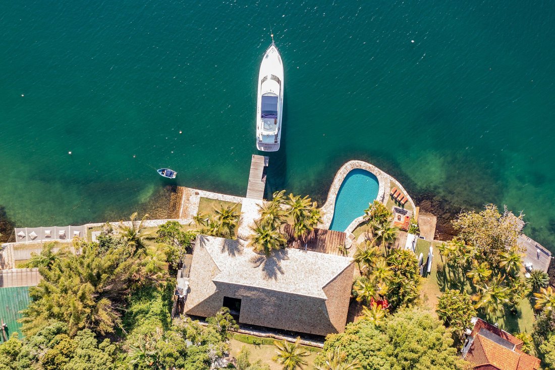 Villa in Praia da Ribeira, State of Rio de Janeiro, Brazil 1 - 12454038