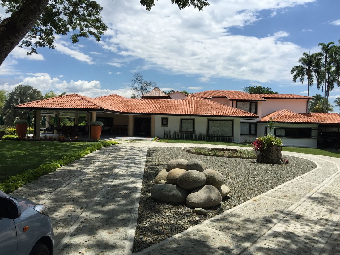 Arm003 Mountain Villa With Pool In Quindio In Armenia, Colombia For