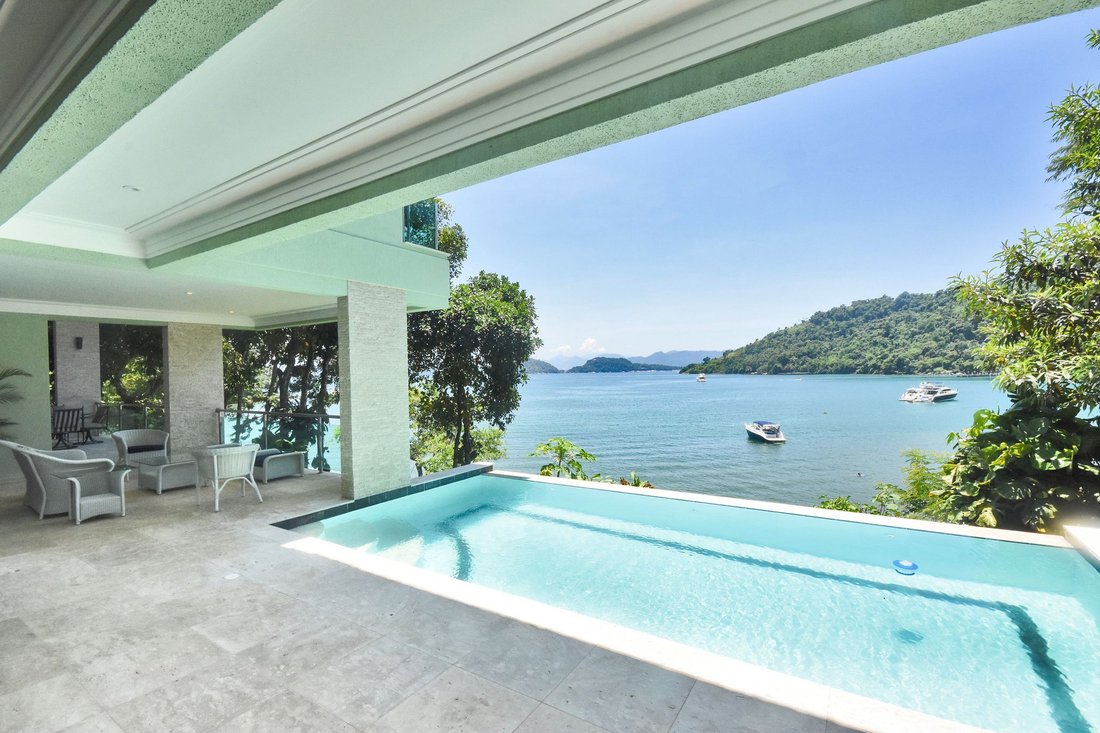 Villa in Angra dos Reis, State of Rio de Janeiro, Brazil 1 - 12453858