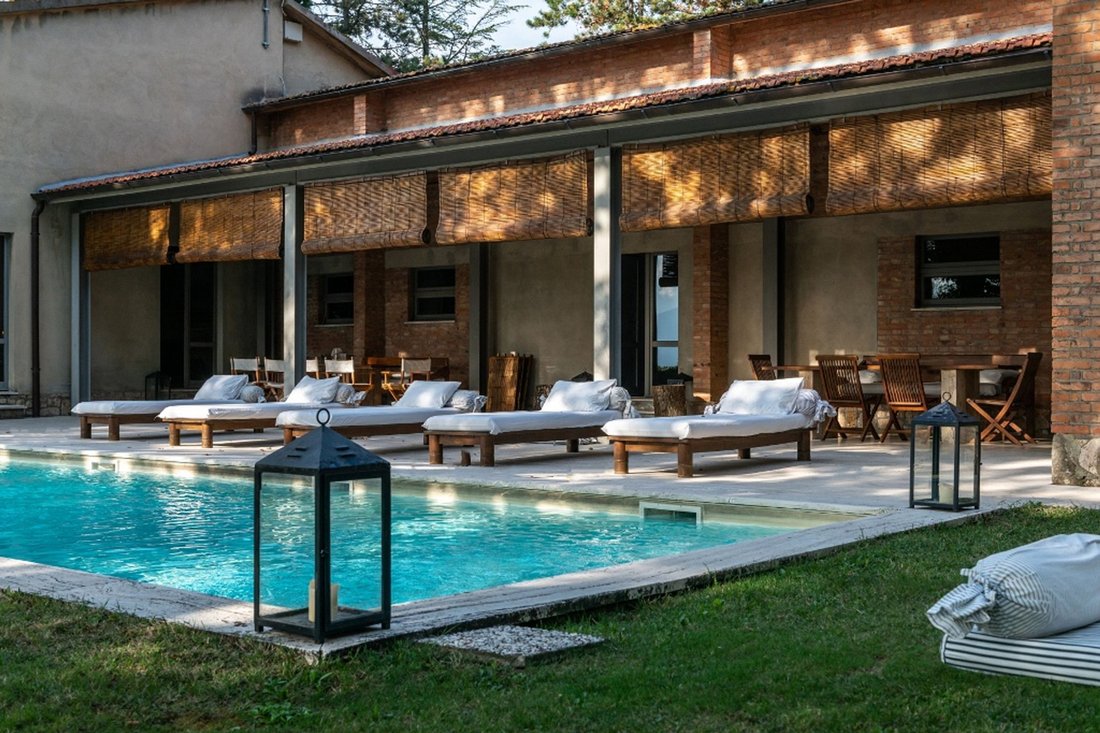 Villa in San Casciano dei Bagni, Tuscany, Italy 1 - 12453871