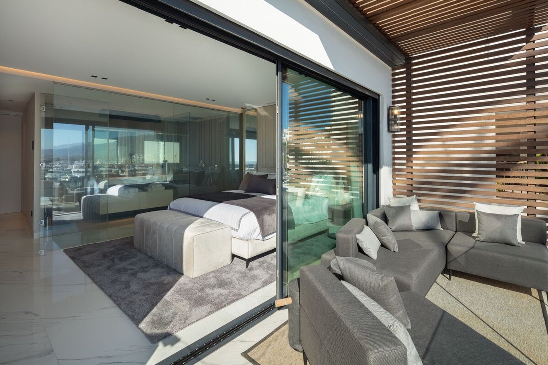 Apartment in Puerto Banus, Marbella, Spain 5 - 12455822