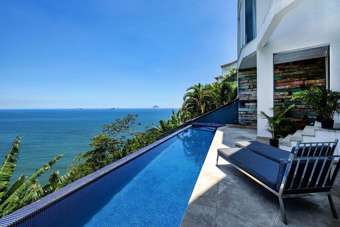 Villa in Rio de Janeiro, State of Rio de Janeiro, Brazil 1 - 12453797