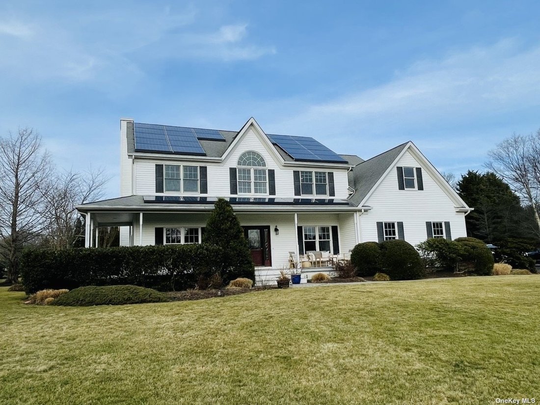 House Riverhead In Jamesport, New York, United States For Rent (12455943)