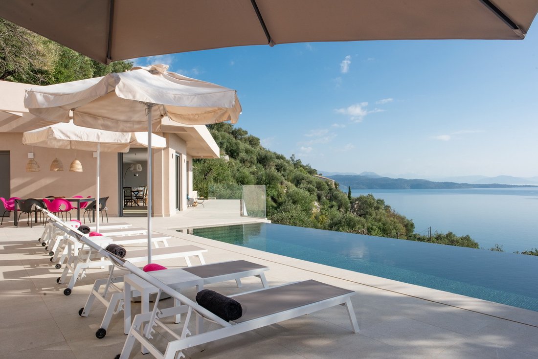Villa in Corfu, Peloponnese, Western Greece and the Ionian, Greece 2 - 12460479