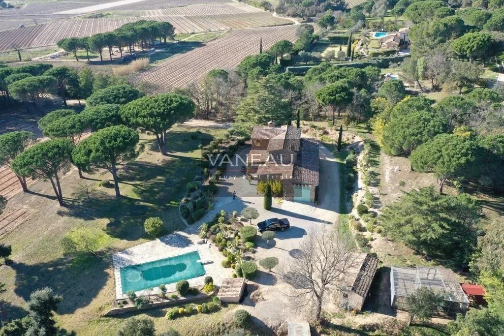 Maison à Le Luc, Provence-Alpes-Côte d'Azur, France 1 - 12461989