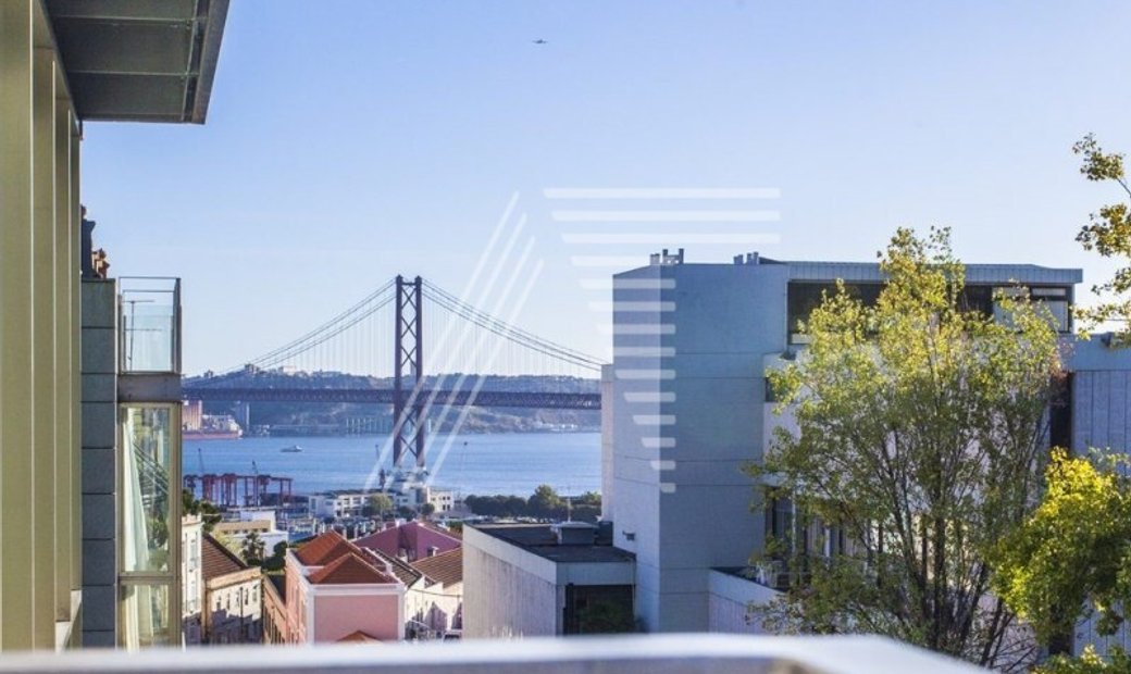 Duplex With A View In Lapa In Lisbon, Lisbon, Portugal For Sale (12462320)