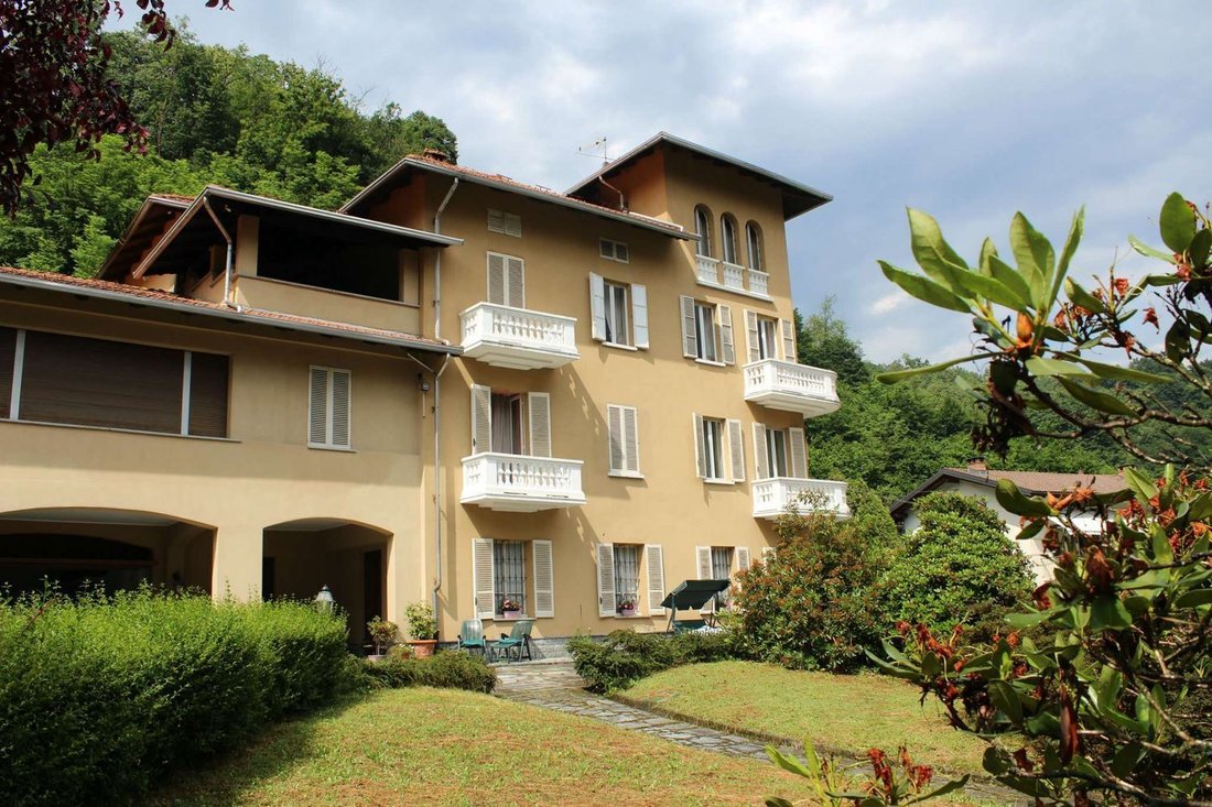 Maison à Valle Fredda, Piémont, Italie 1 - 12462432