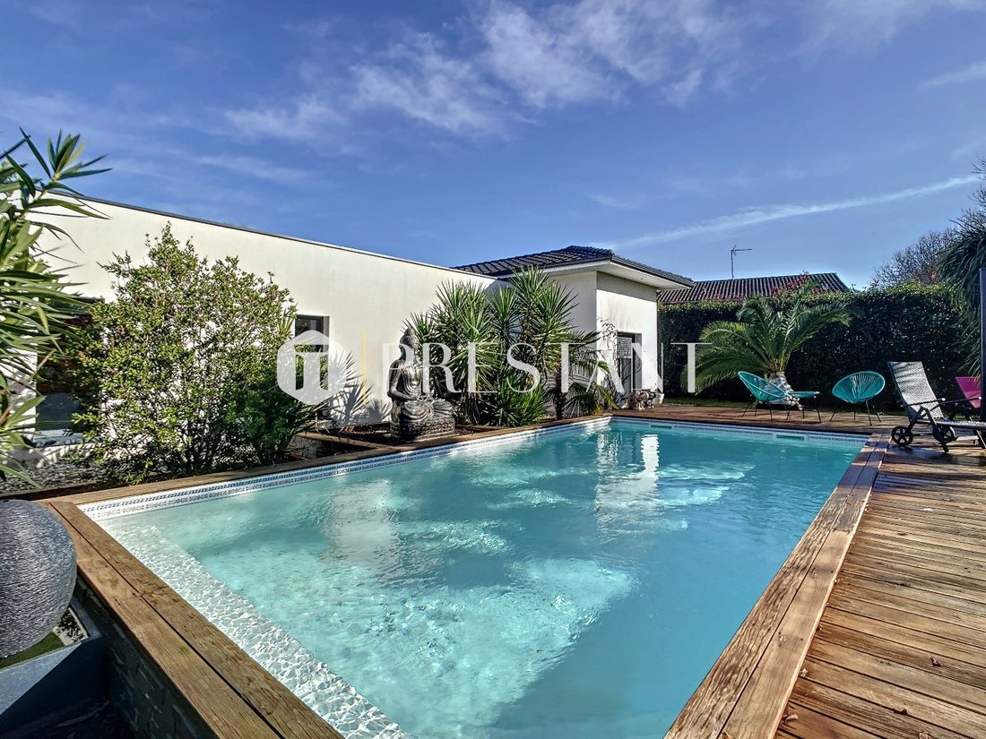 Contemporary House Of 210 M? In Saint Paul Lès Dax, Nouvelle Aquitaine