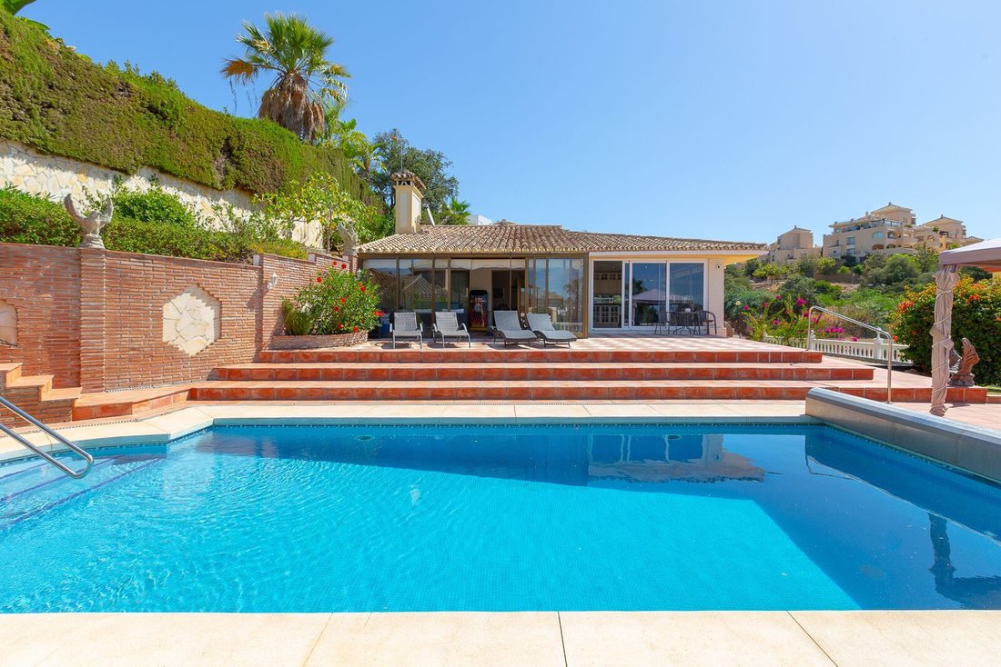 Villa à Marbella, Andalousie, Espagne 1 - 12463551
