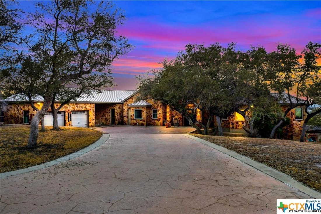 House in Spicewood, Texas, United States 2 - 12463818