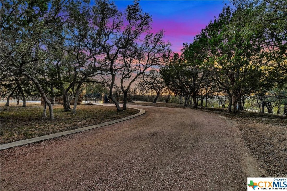 House in Spicewood, Texas, United States 4 - 12463818