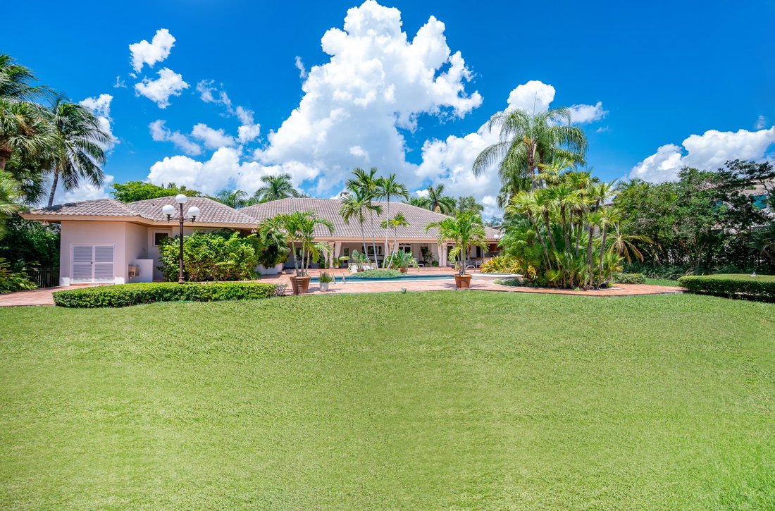 House in Miami, Florida, United States 1 - 12464184