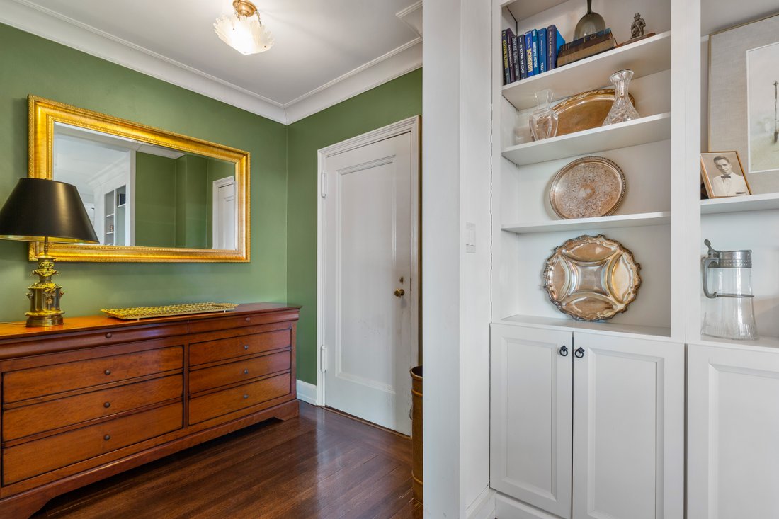 100 Ardsley Avenue W In Irvington, New York, United States For Sale