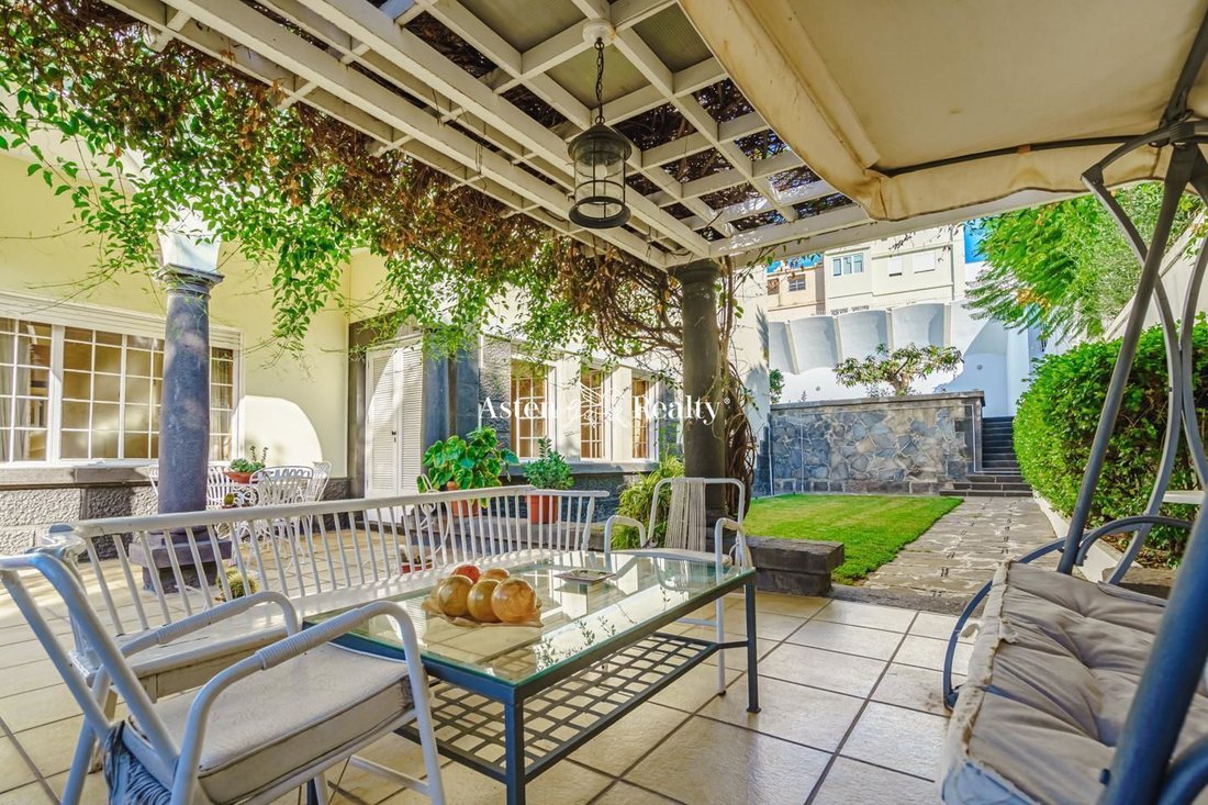 Villa in Centro-Ifara, Santa Cruz De Tenerife, Spain 3 - 12464678