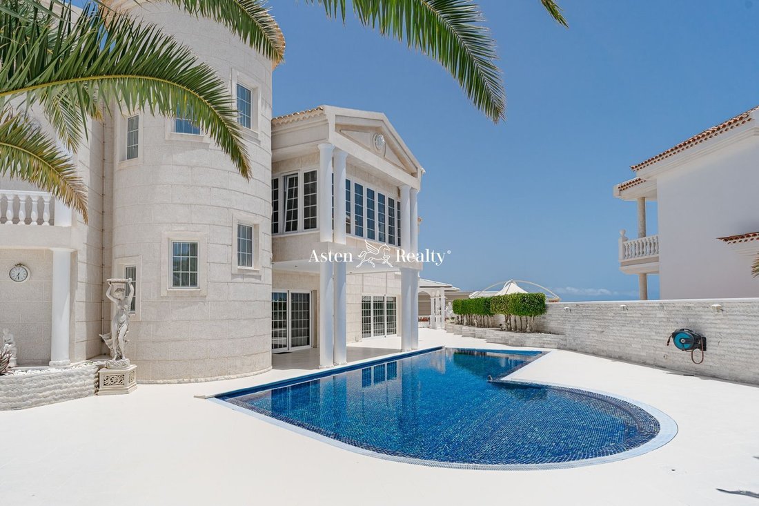 Villa in La Caleta, Adeje, Canary Islands 4 - 12464645