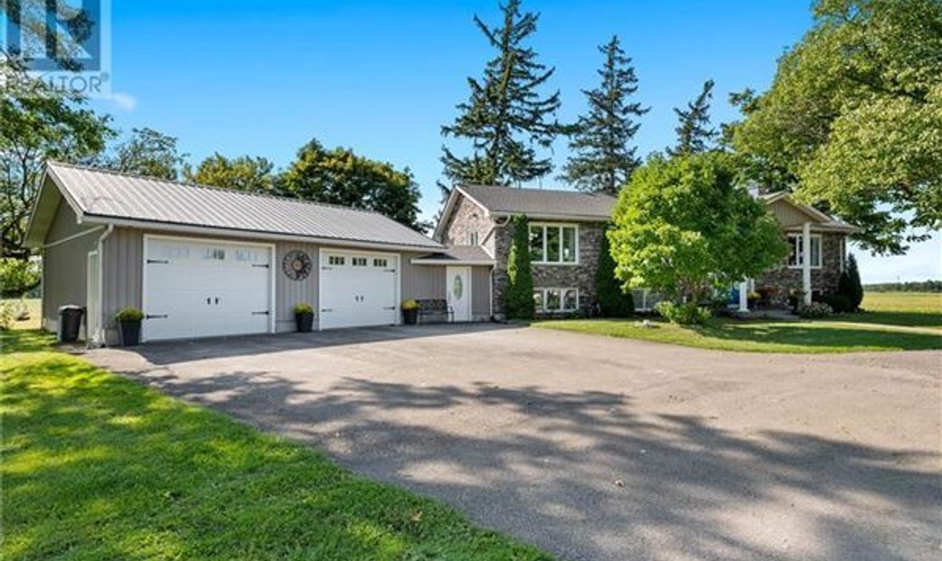 Single Family West Lincoln Canada En Wellandport, Ontario, Canadá En