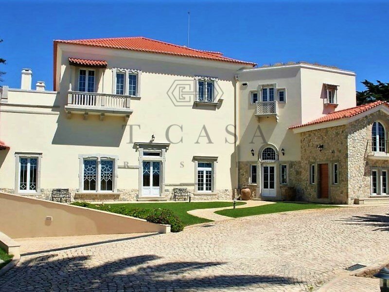 Private Mansion Of The 19th Century, Entirely In Carcavelos, Lisbon
