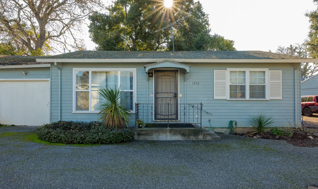 Two Duplexes On A Large Lot In The In Menlo Park, California, United States For Sale (12466655)