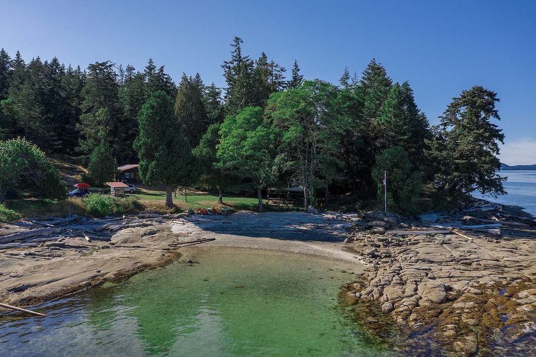 Stunning Waterfront Property In Ladysmith, British Columbia, Canada For