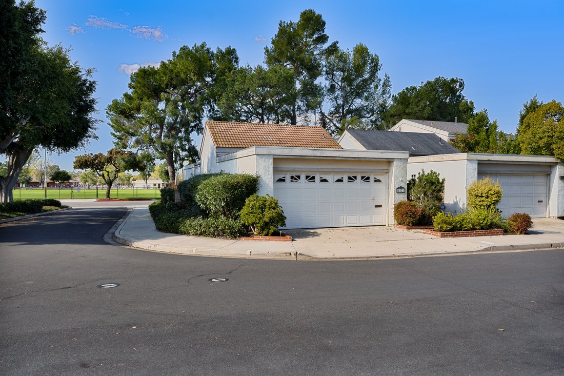 House in Irvine, California, United States 1 - 12469571