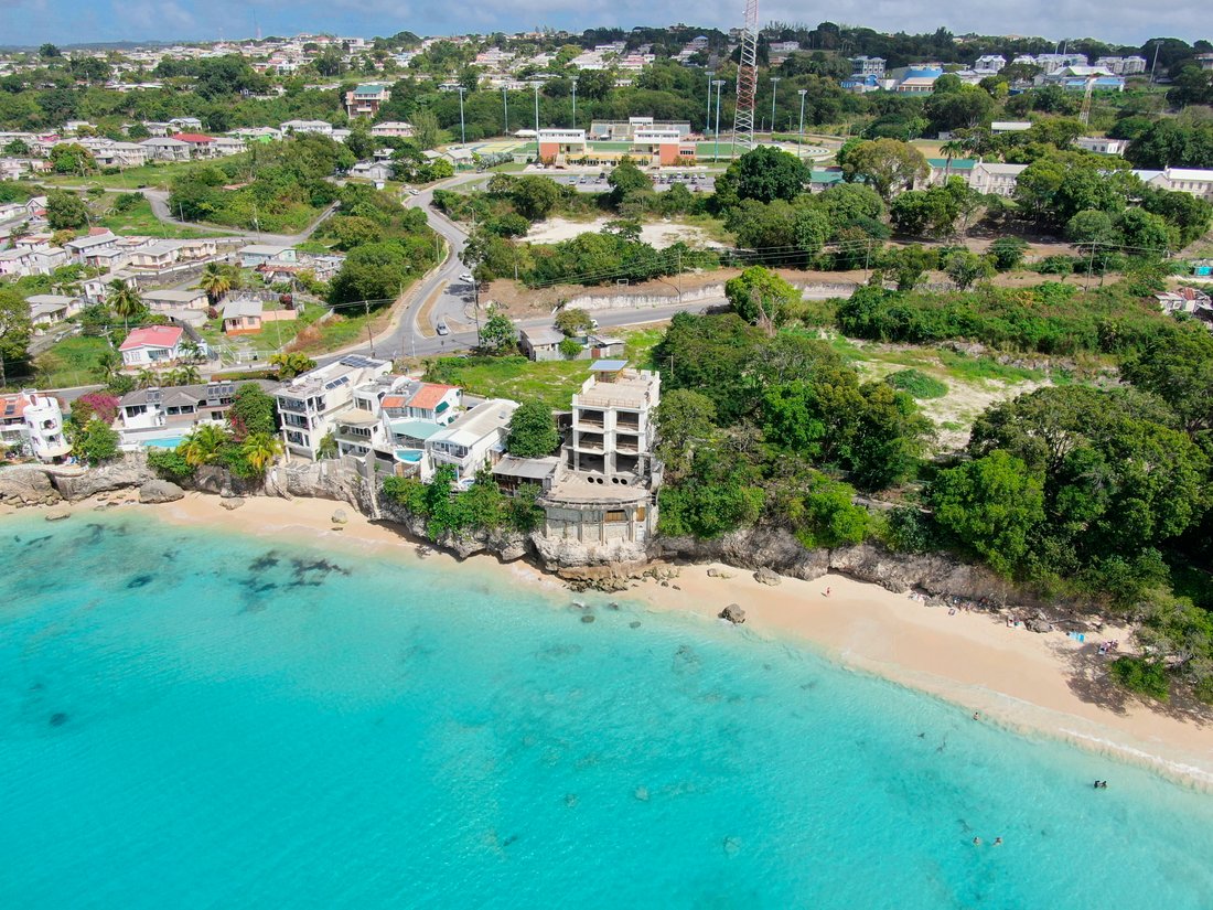 December House In Bridgetown, Saint Michael, Barbados For Sale (12237201)