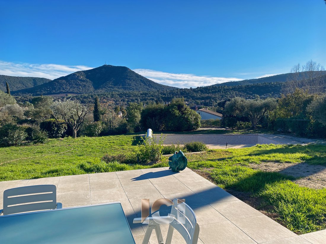 Villa Mit In Le Plan De La Tour, Provence Alpes Côte D'azur, Frankreich