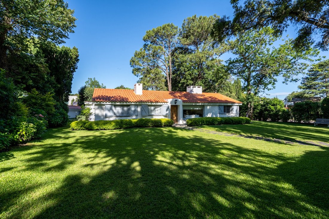 Very Good Recycled Home In The In Punta Del Este, Maldonado Department