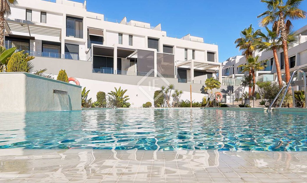 Torre De Benalgabon House / Villa In Torre De Benagalbón, Andalusia