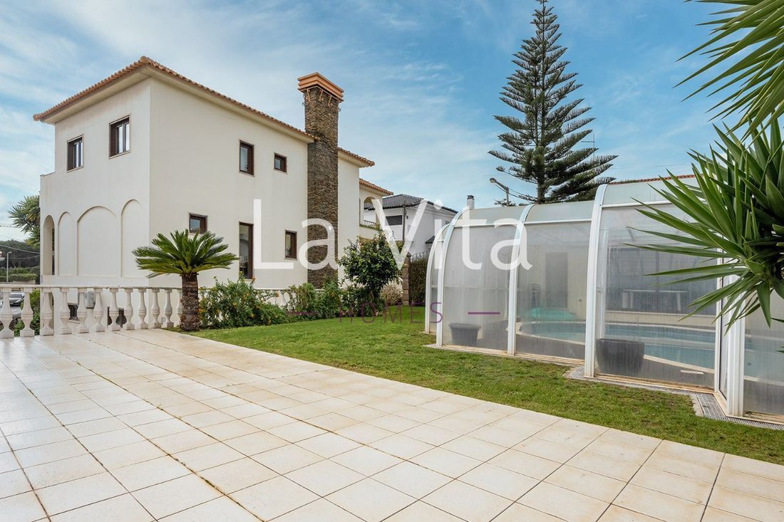 Cascais Villa In Cascais, Lisbon, Portugal For Sale (12471189)