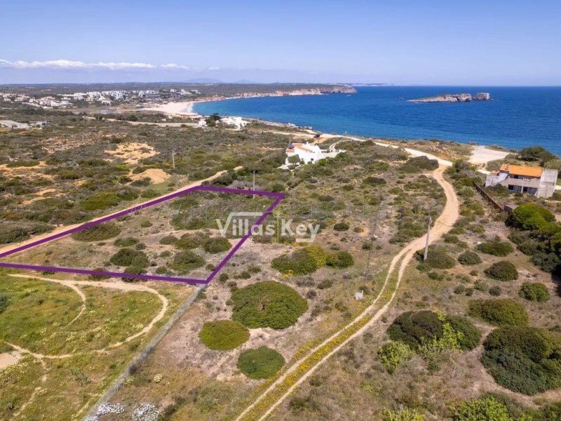 Land for sale in Vila do Bispo, Portugal — €700,000