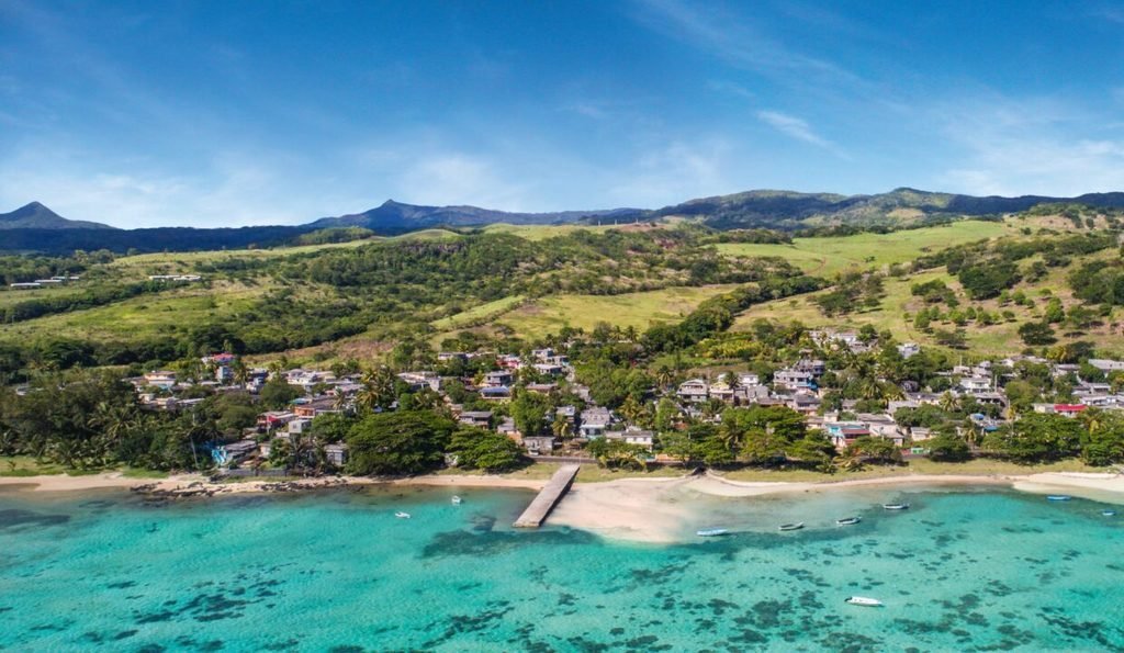 3 Bed Luxurious Villa Offering A In Saint Martin, Savanne District ...