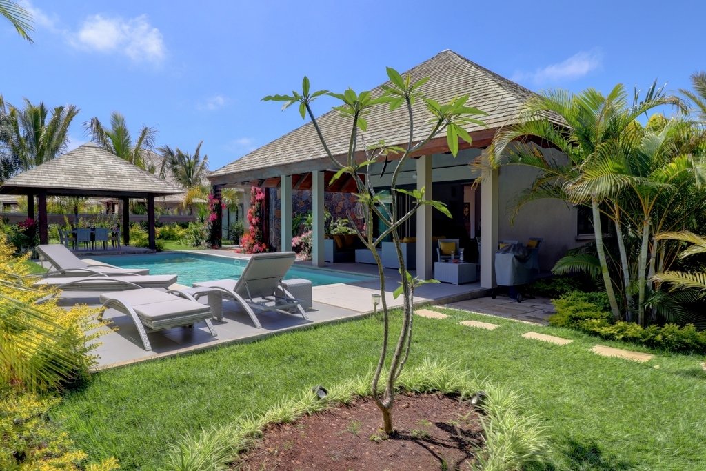 4 Bed Villa On A Plot Of In Grand Gaube, Rivière Du Rempart District