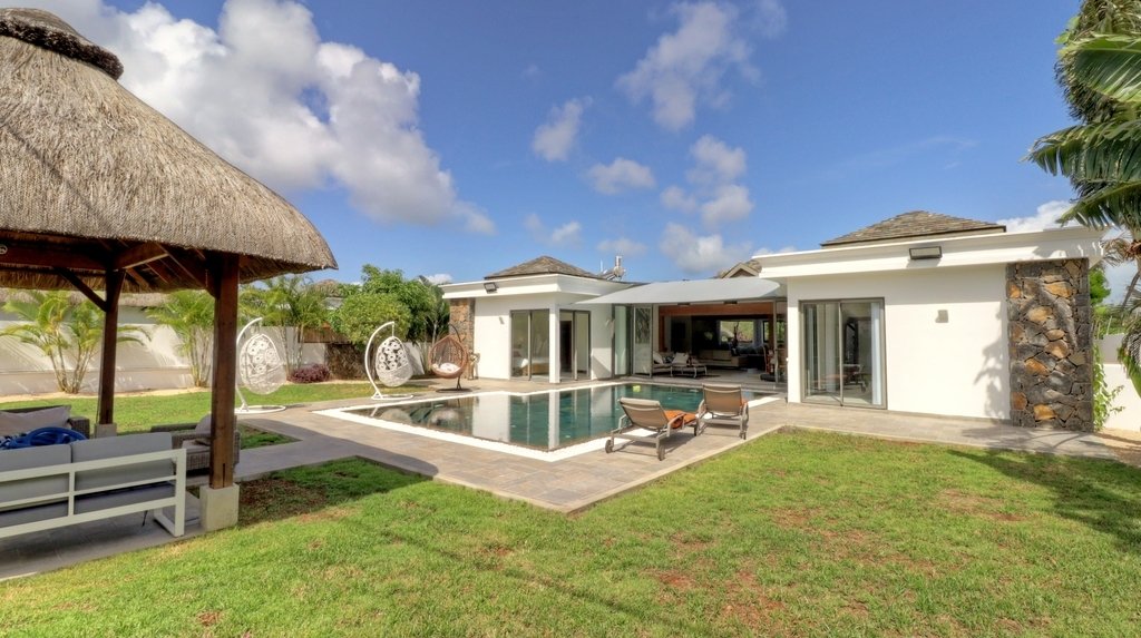 4 Bed Villa With Private In Grand Baie, Rivière Du Rempart District, Mauritius For Sale (12473477)